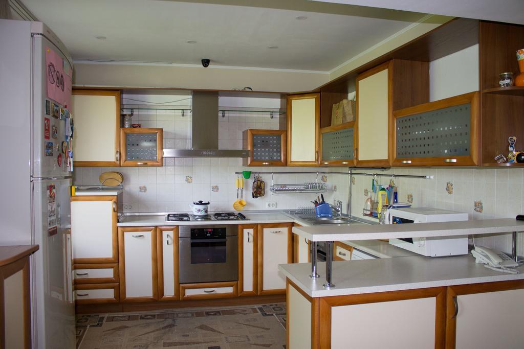 Ala Hostel Almaty Ngoại thất bức ảnh
